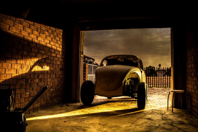 carrosserie-CALLIAN-min_car_garage_volkswagen_sunset_vw_beetle-81658